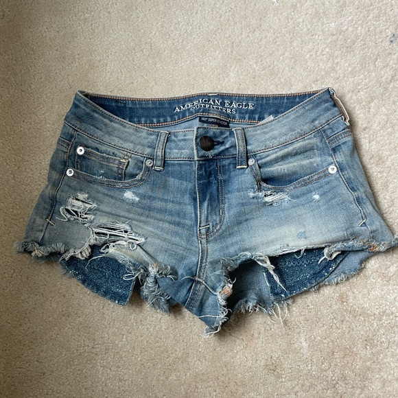AEO Denim Shorts - Picture 1 of 2